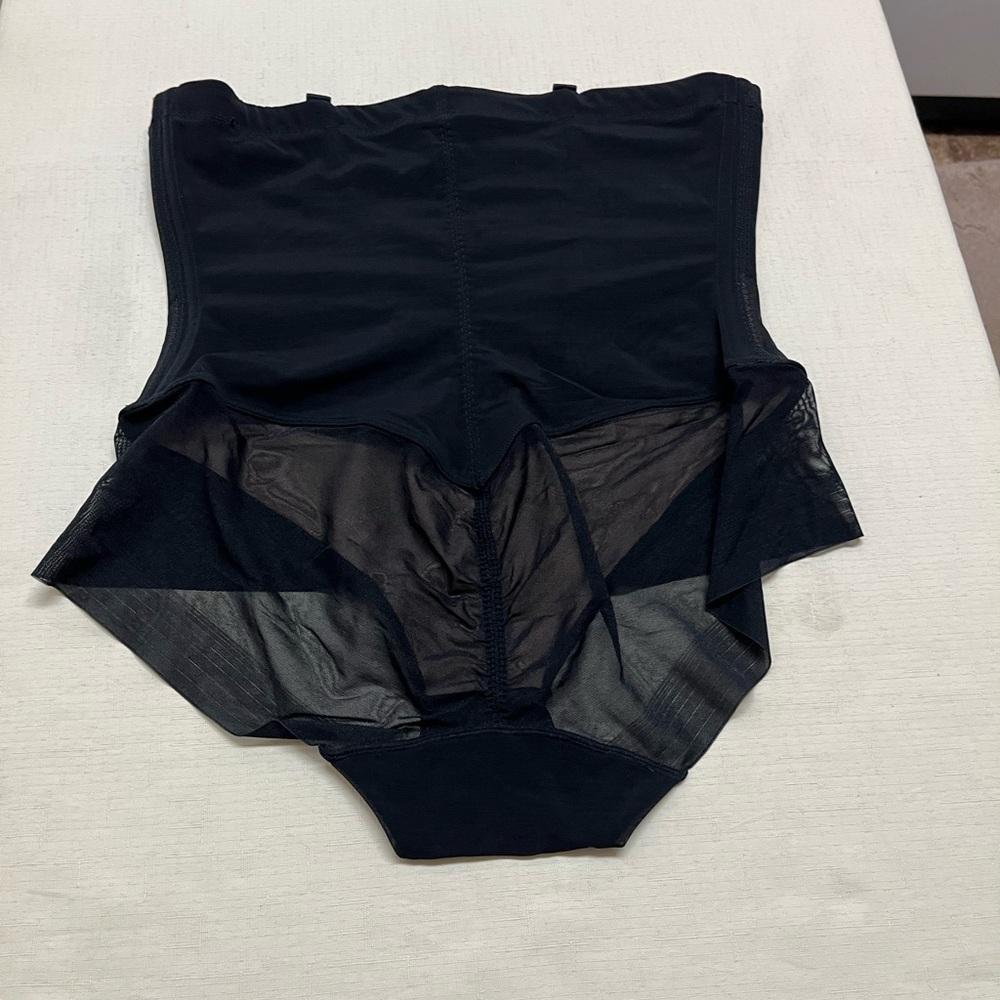 Honeylove 1X black SuperPower Brief View 3